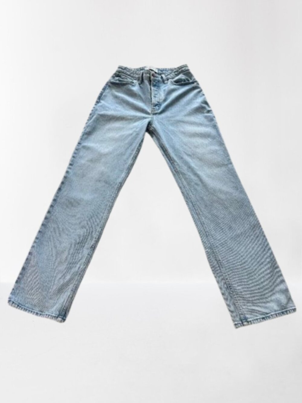 Abercrombie & Fitch size 4, 27 the mom high rise curve love